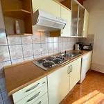 Apartament Ljiljana *