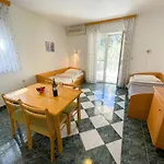 Lejlighed Ljiljana Jadranovo