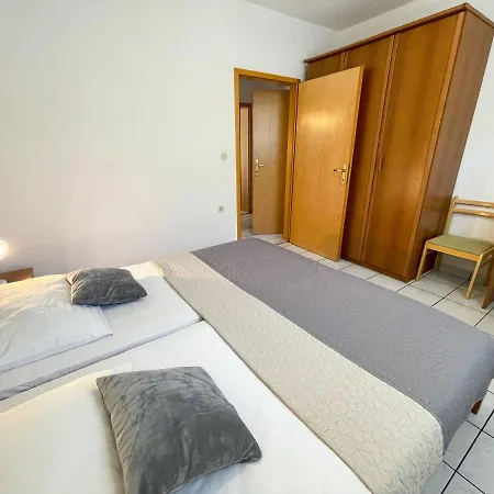 Ljiljana Apartment