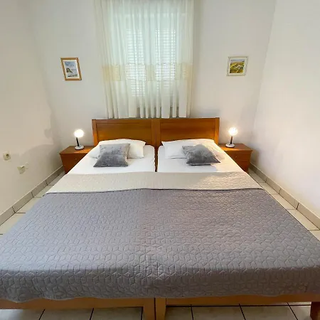 Appartement Ljiljana *