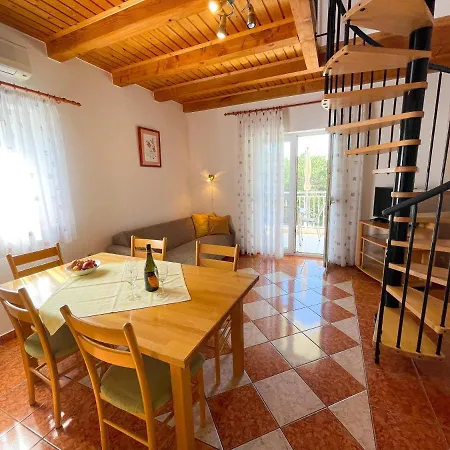 Ljiljana Apartment Jadranovo